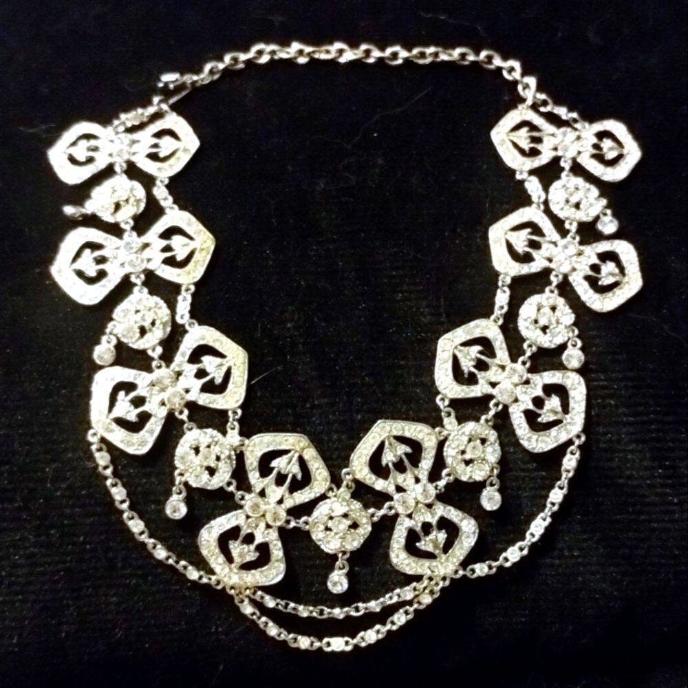 Statement Piece!  Crystal tiered necklace/choker